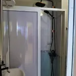 Laura פרימורסקו