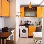 Laura * פרימורסקו