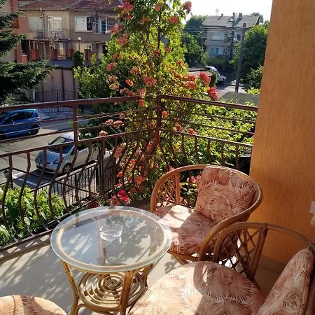Laura Apartamento Primorsko